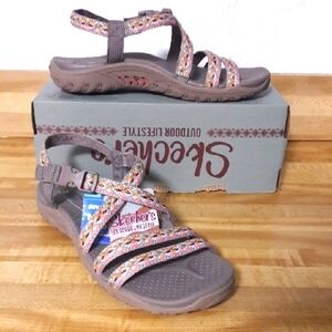 NWT "Skechers" Outdoor Lifestyle Reggae-Dream Weaver Woman's Sandals Size 8